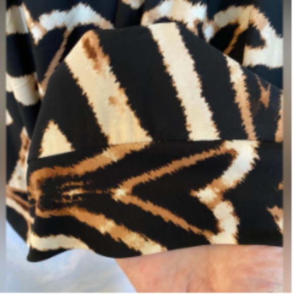 bebe BRN/BLK Tank, 2X ? Spring Sale - Picture 4 of 4